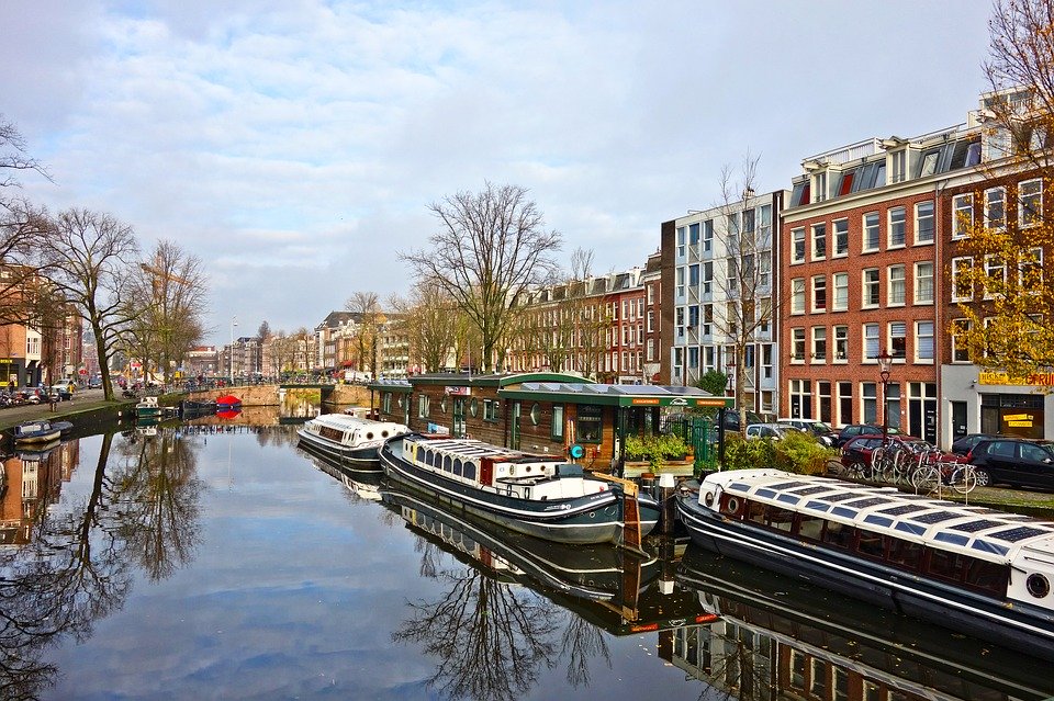 Amsterdam será la primera ciudad en aplicar la Economía del Donut 1